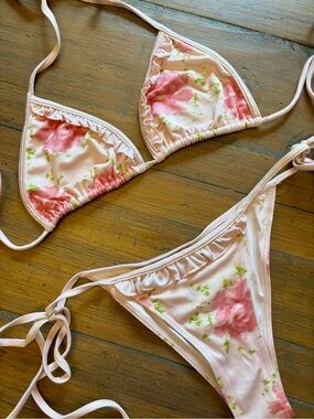 Frankie’s bikinis x Sydney Sweeney amore mio bikini set